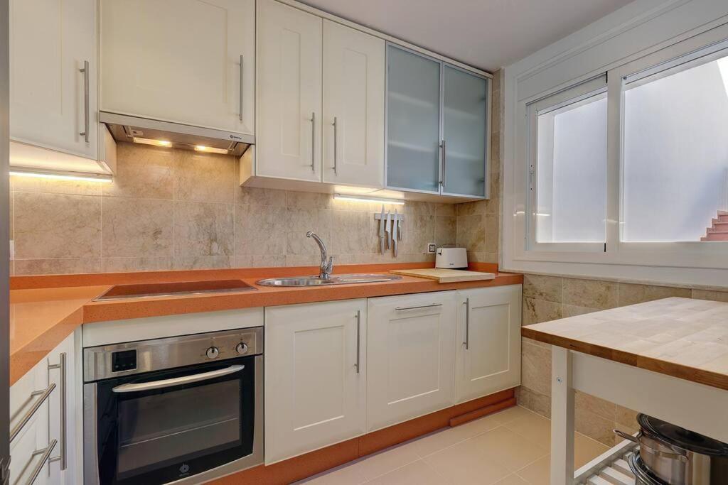 Apartment Stylish In Aloha Royal